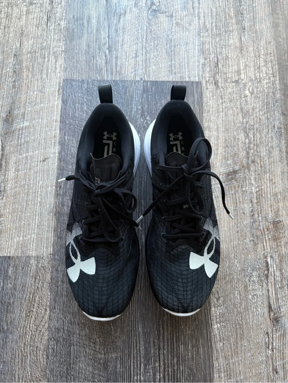 Under armour velociti pro black white running shoe men’s 11